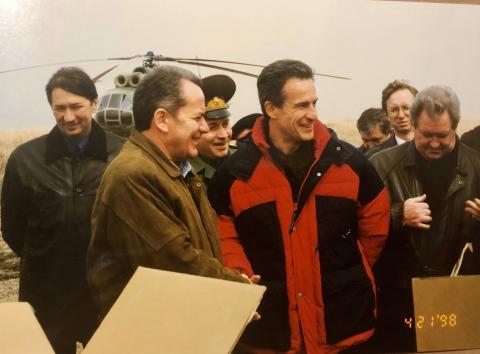 И.ФАРХУТДИНОВ И С.ЯСТРЖЕБСКИЙПЕРЕД ВЫЛЕТОМ НА ОСТРОВ ТАНФИЛЬЕВА.jpg