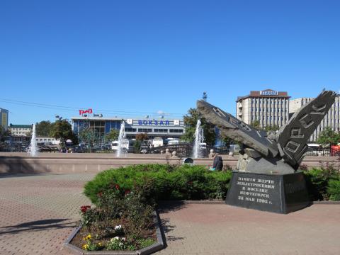 ПАМЯТНИК ЖЕРТВАМ НЕФТЕГОРСКОГО ЗЕМЛЯТРЕСЕНИЯ_0.jpg