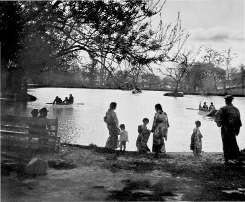 Пруд принца в парке Тоехара_1.jpg